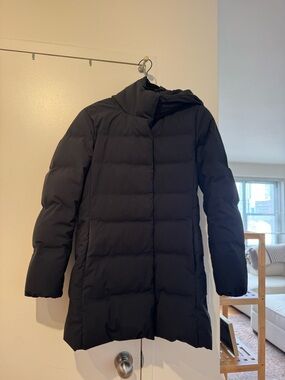 Women’s Uniqlo Quilted Hooded Puffer Coat